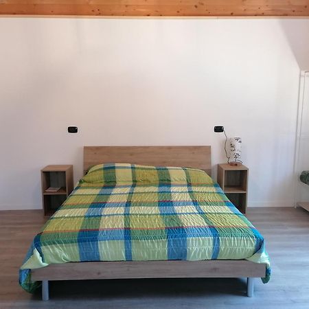 Agriturismo Bio Apipoli Lucino Kültér fotó